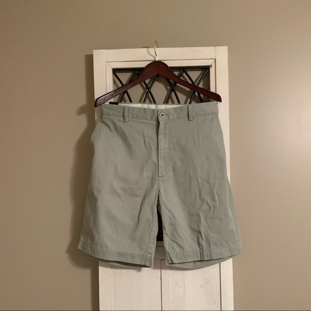 Roundtree & Yorke Flat Front Shorts